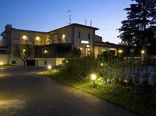 Main Street Hotel
