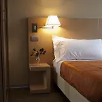 Main Street Hotel Cerasolo