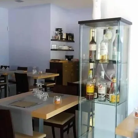 Main Street 세라솔로