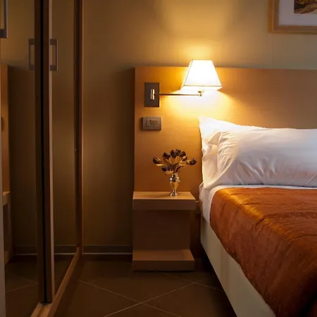 Hotel Main Street 3*