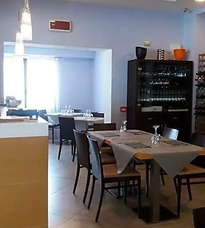 Hotel Main Street 3*