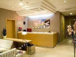 Main Street 세라솔로