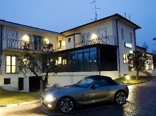 大街酒店 3* 切拉索罗