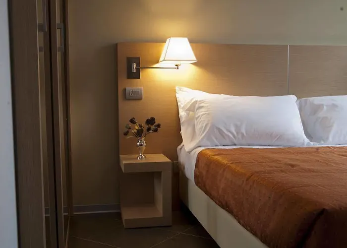 Main Street Hotel Cerasolo